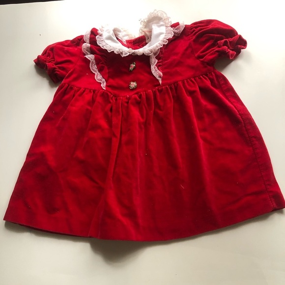 Vintage Red Velvet Baby Dress with Lace Collar - Picture 8 of 8